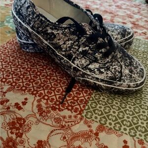 Vans Women's Monochrome Patterned Sneakers